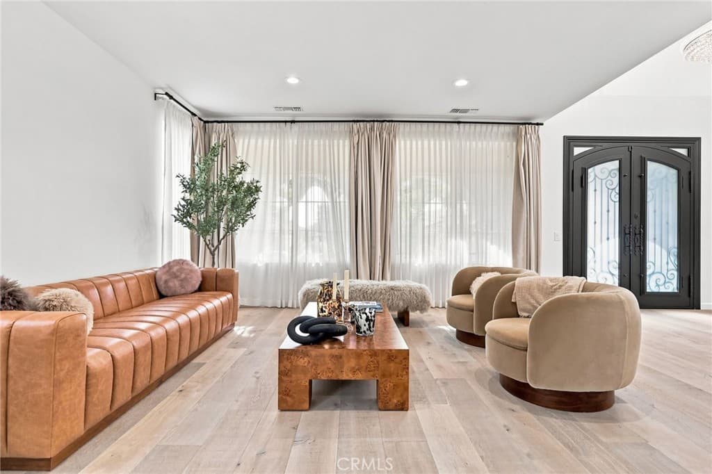 Home at 124 Grand Oaks, Glendora — photo 5 of 12