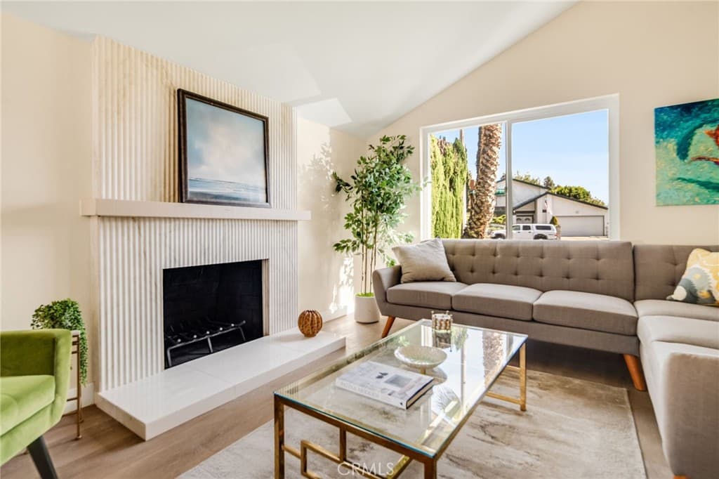 Home at 361 Calle Caballeros, Walnut — photo 5 of 12