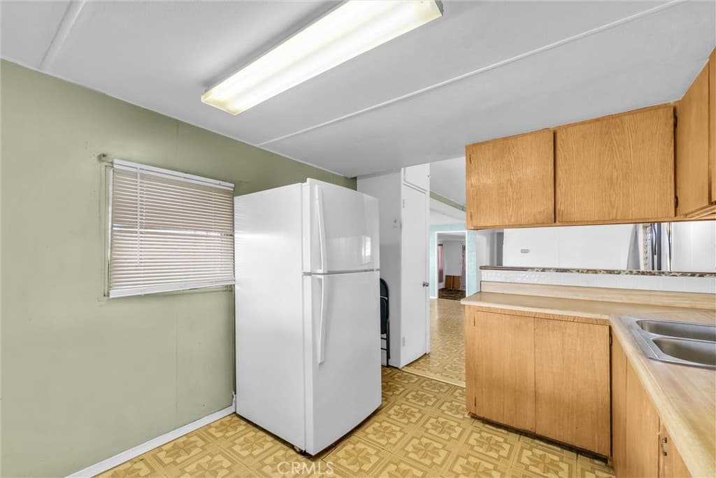 Home at 1380 N Citrus Ave B3, Covina — photo 12 of 12