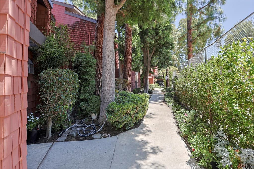 Condo at 356 S Prospectors 83, Diamond Bar — photo 12 of 12