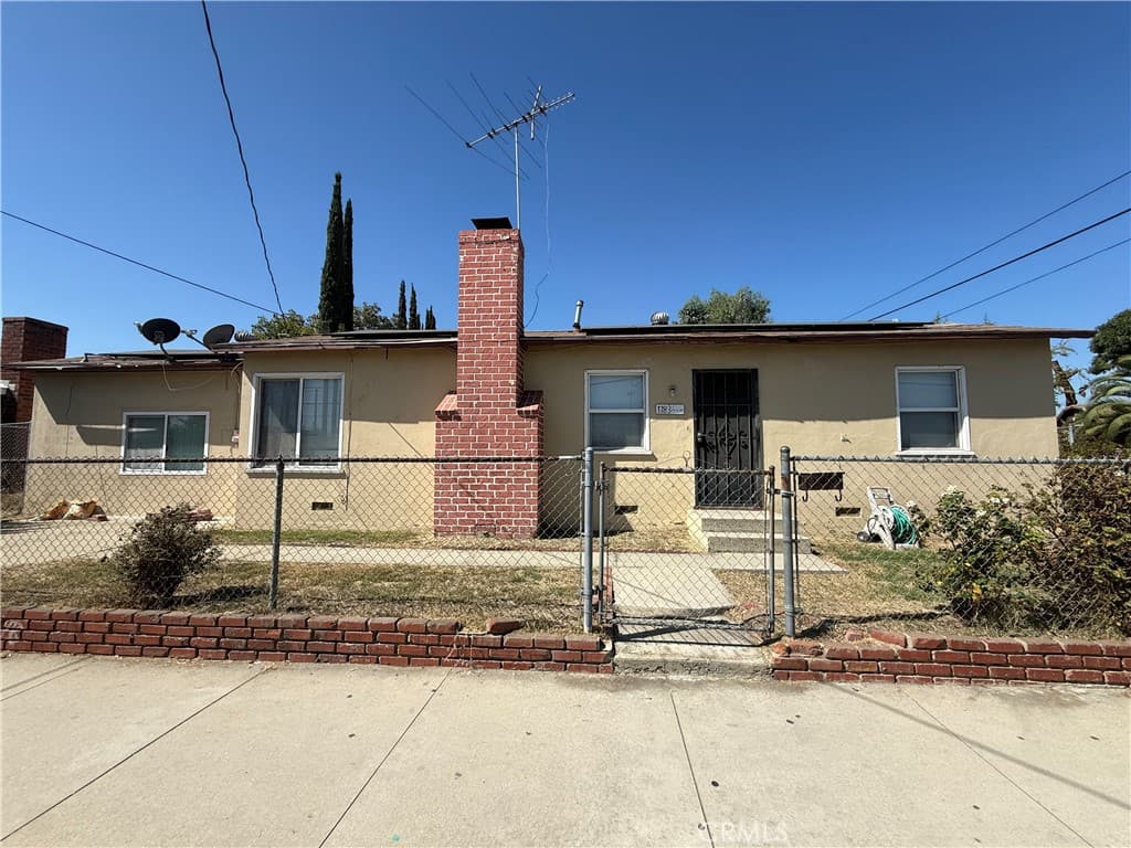 Home at 1783 S Park, Pomona — photo 4 of 12