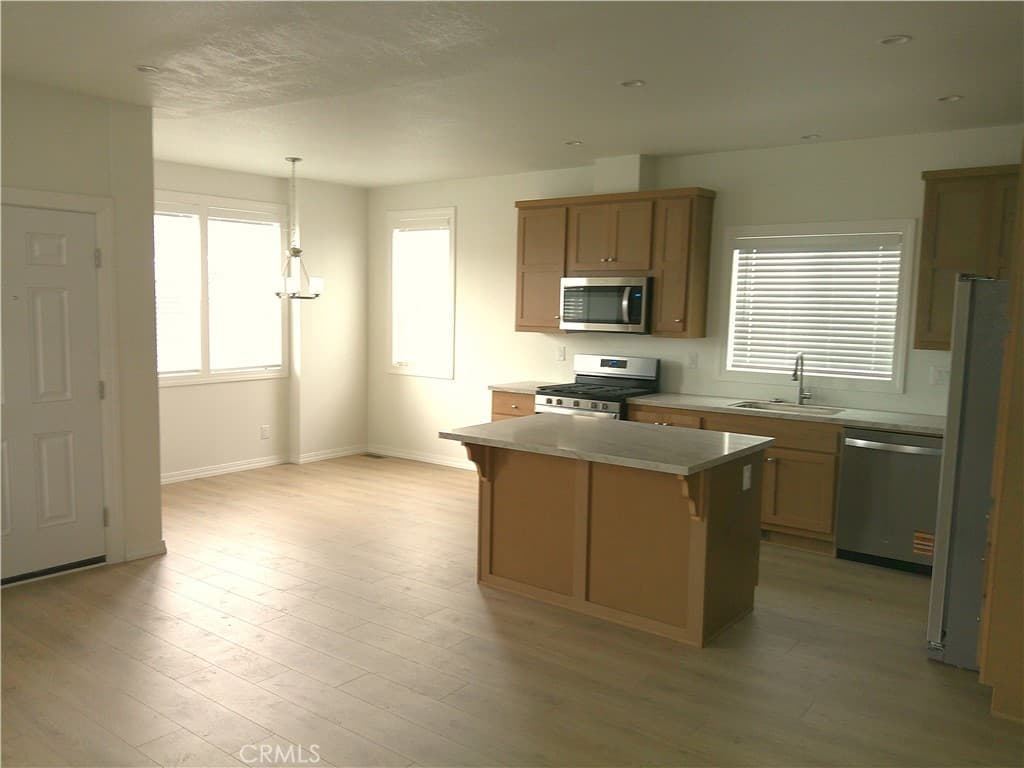 Home at 1020 BRADBOURNE Avenue 22, Duarte — photo 9 of 12
