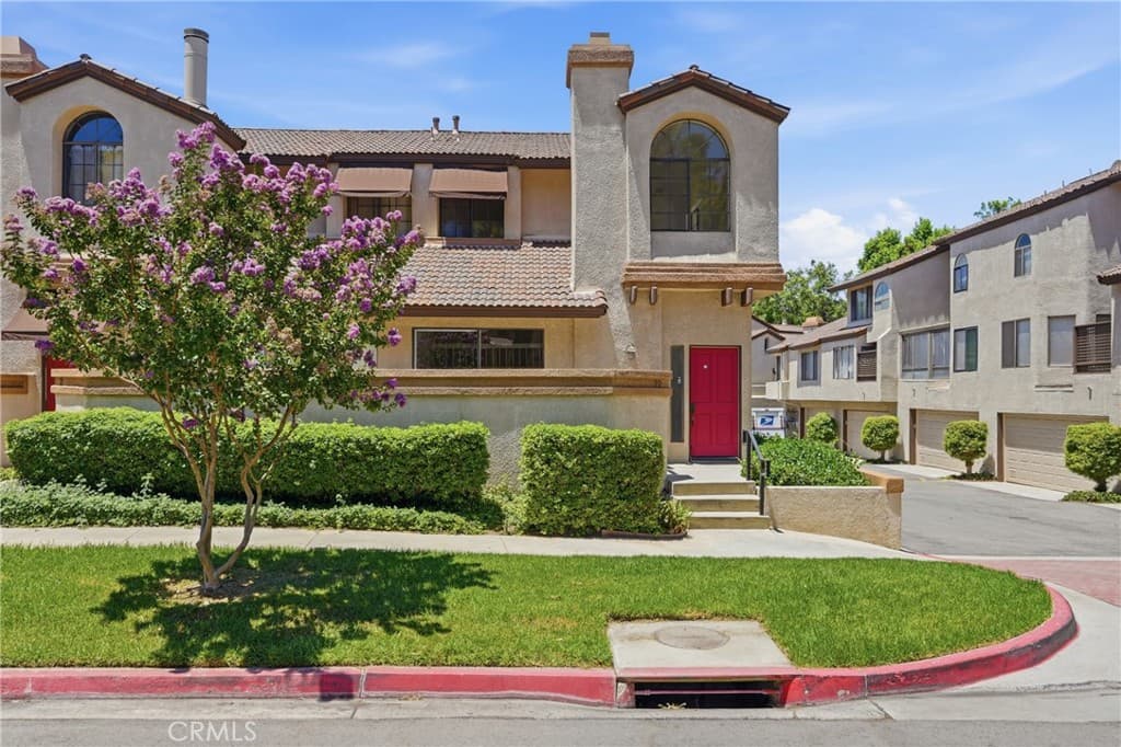 Condo at 22 Mesquite Place, Pomona — photo 2 of 12