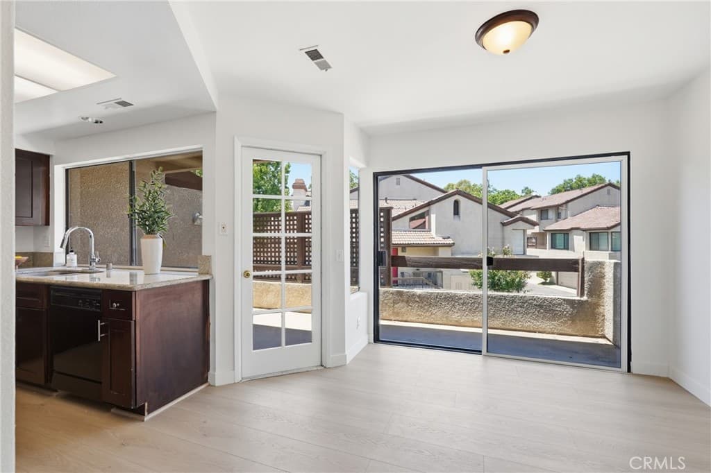 Condo at 22 Mesquite Place, Pomona — photo 12 of 12