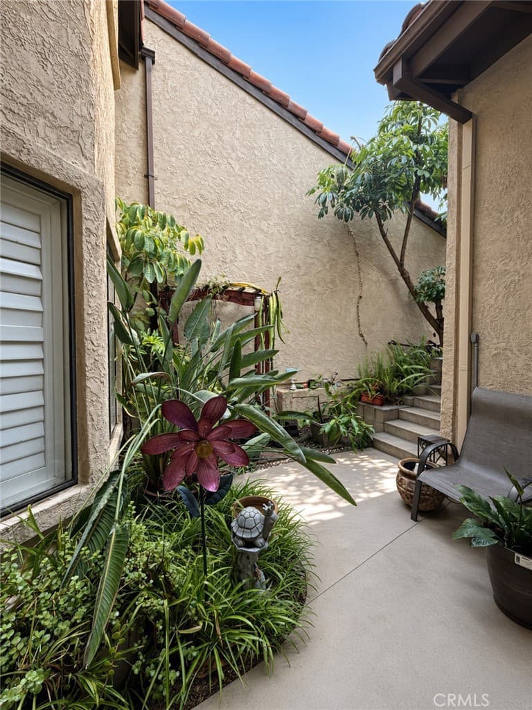 Townhouse at 1103 Loxley, Diamond Bar — photo 4 of 12
