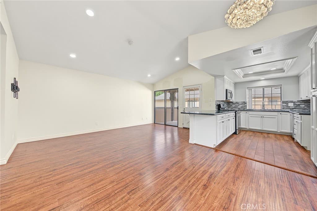Condo at 21755 Laurelrim B, Diamond Bar — photo 4 of 12