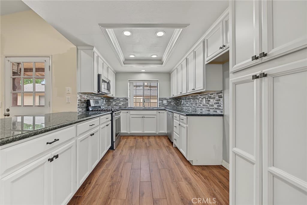 Condo at 21755 Laurelrim B, Diamond Bar — photo 5 of 12
