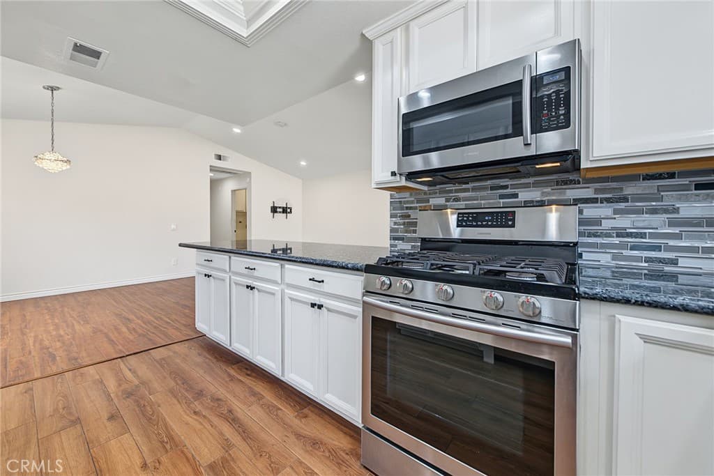 Condo at 21755 Laurelrim B, Diamond Bar — photo 7 of 12