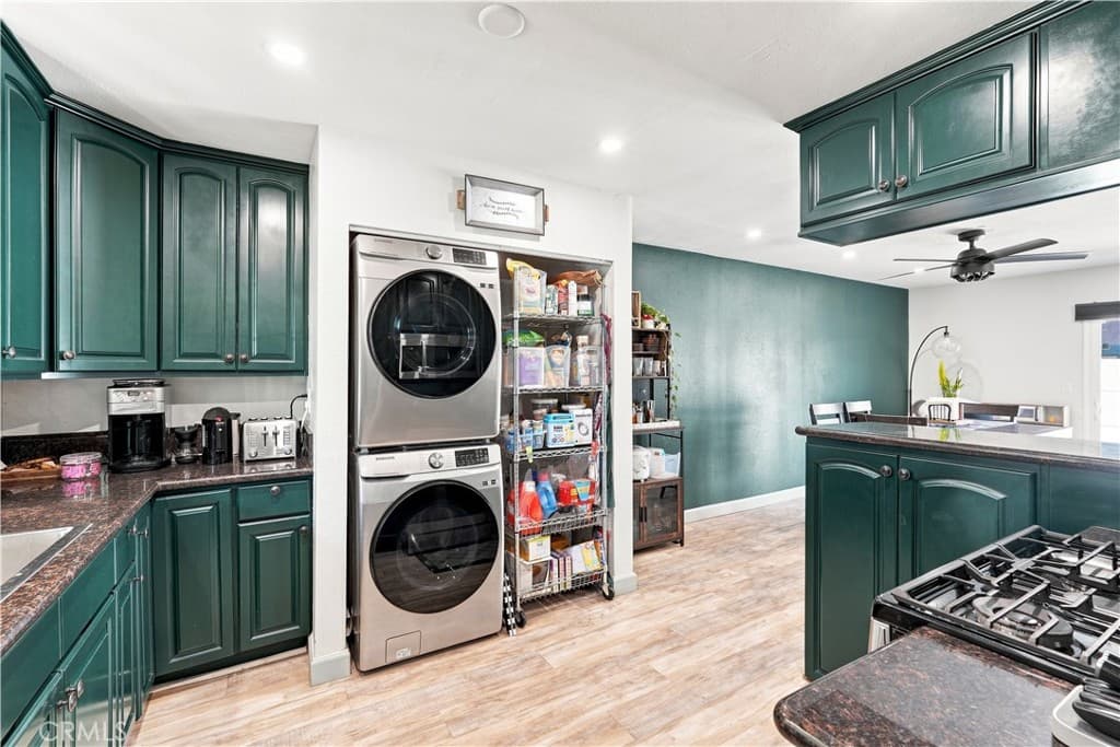 Townhouse at 675 E Lee Place, Azusa — photo 2 of 12