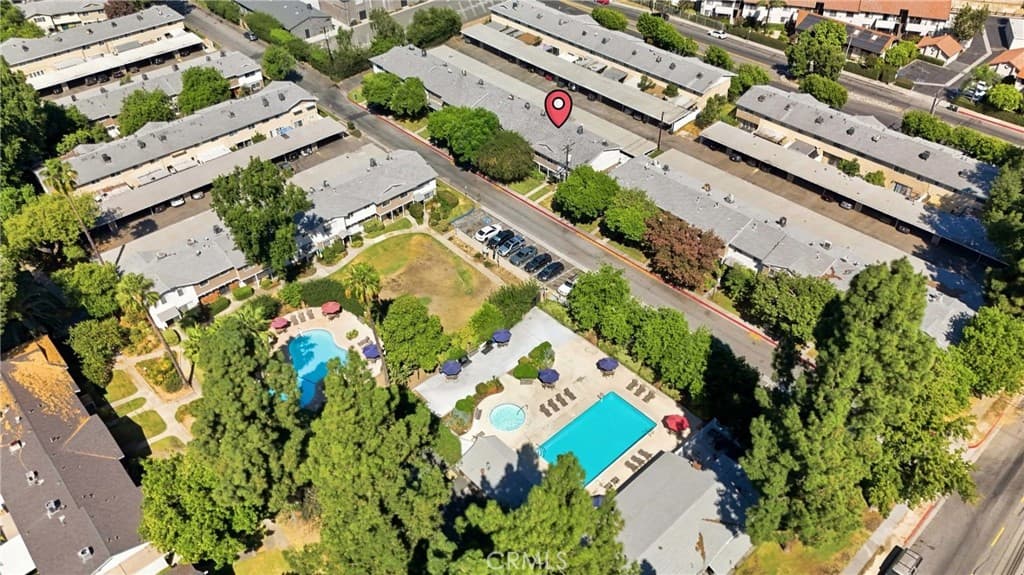 Townhouse at 675 E Lee Place, Azusa — photo 6 of 12
