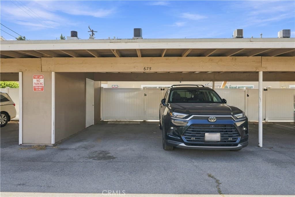 Townhouse at 675 E Lee Place, Azusa — photo 10 of 12
