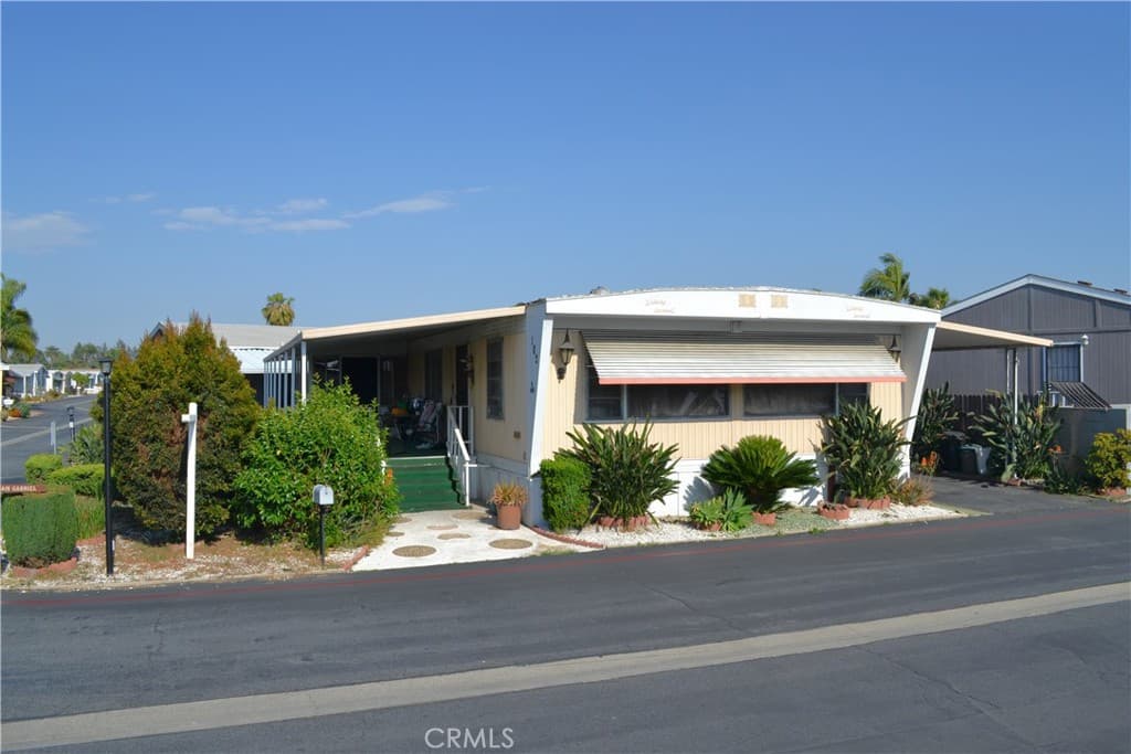 Home at 1630 S Barranca Avenue 102, Glendora — photo 1 of 7