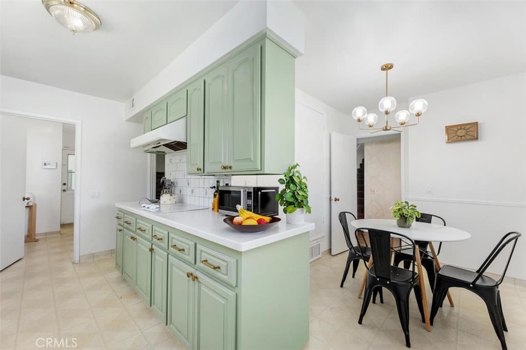 Home at 1152 Northwestern Drive, Claremont — photo 10 of 12