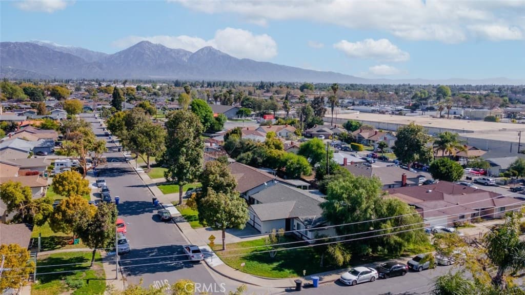 Multi-Family at 1924 Bobolink Way, Pomona — photo 4 of 6