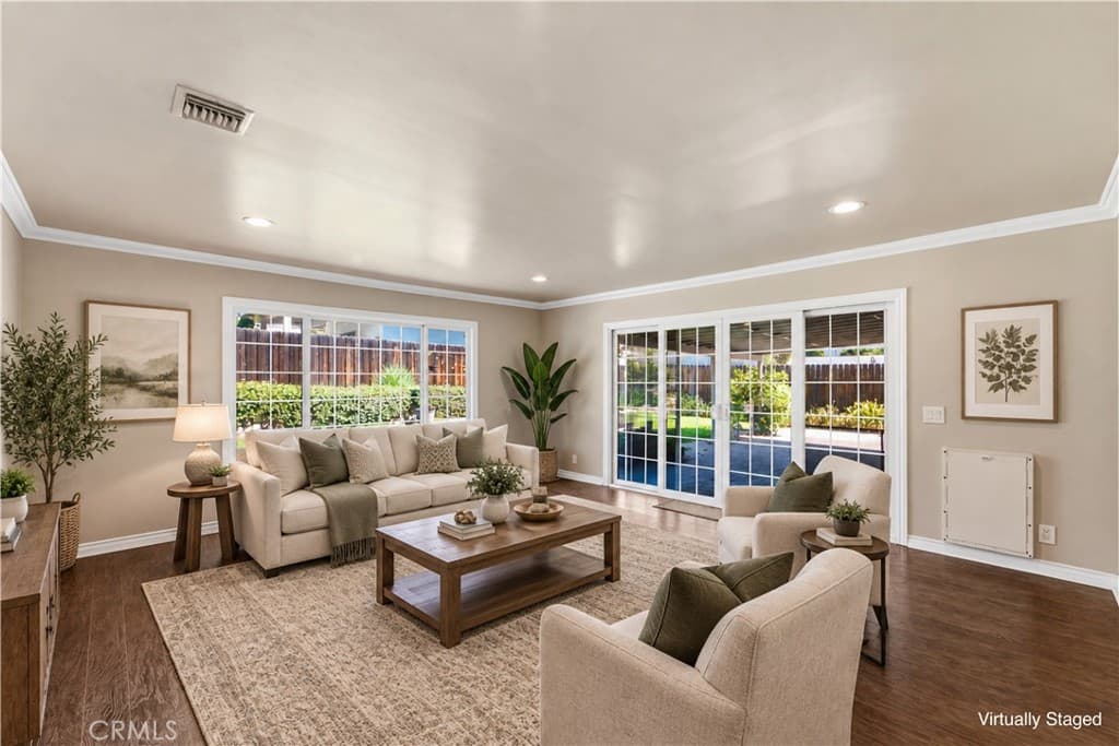 Home at 537 W Whitcomb, Glendora — photo 3 of 12