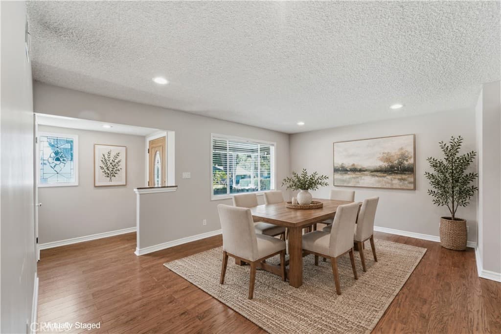Home at 537 W Whitcomb, Glendora — photo 4 of 12