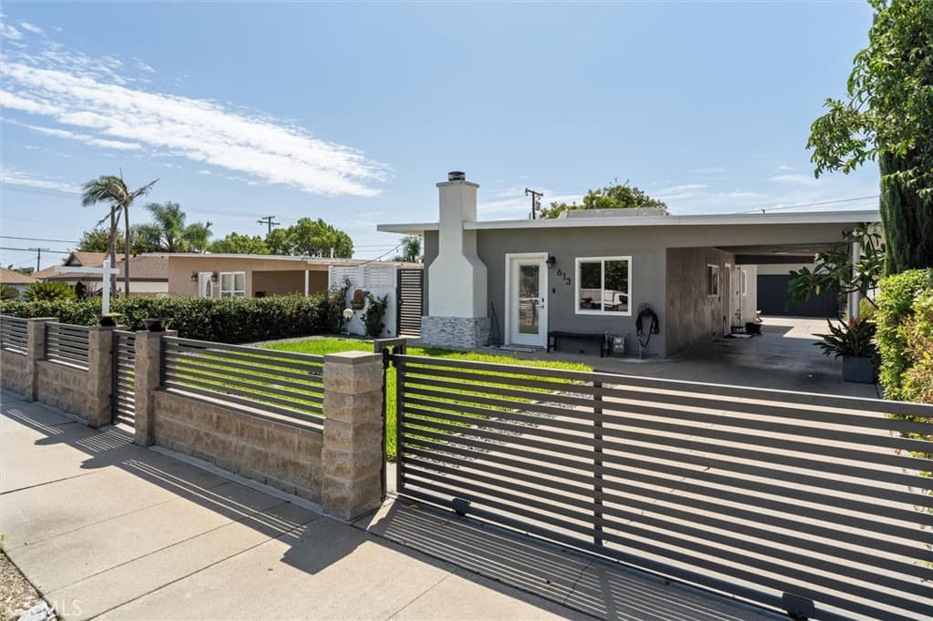 Home at 613 N Louise, Azusa — photo 2 of 12