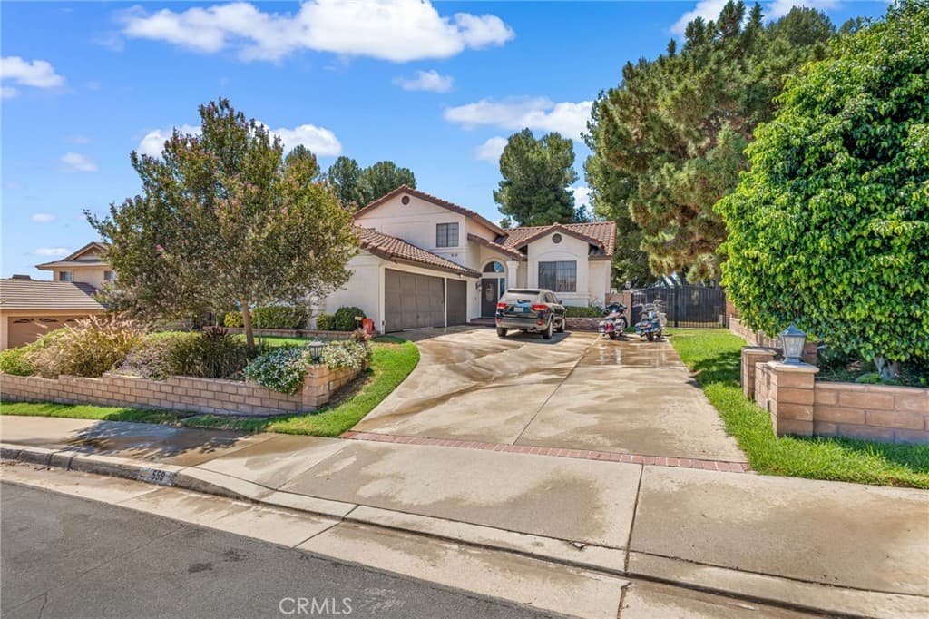 Home at 559 Amethyst, Walnut — photo 2 of 12
