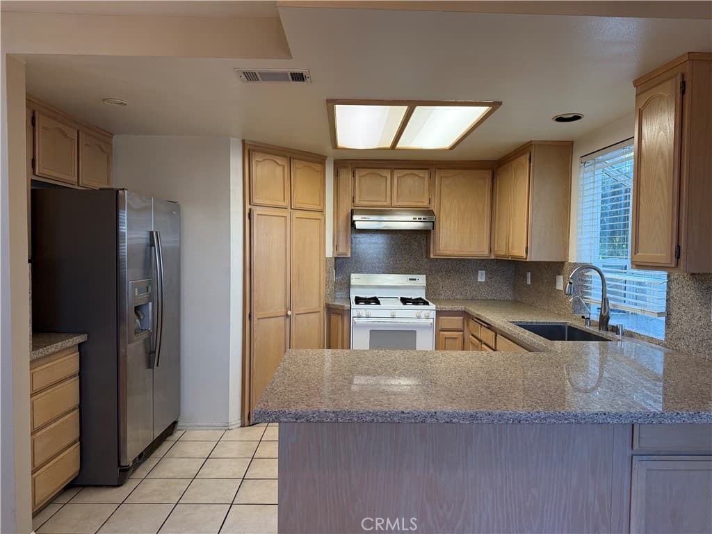 Townhouse at 5143 Peck, El Monte — photo 11 of 12