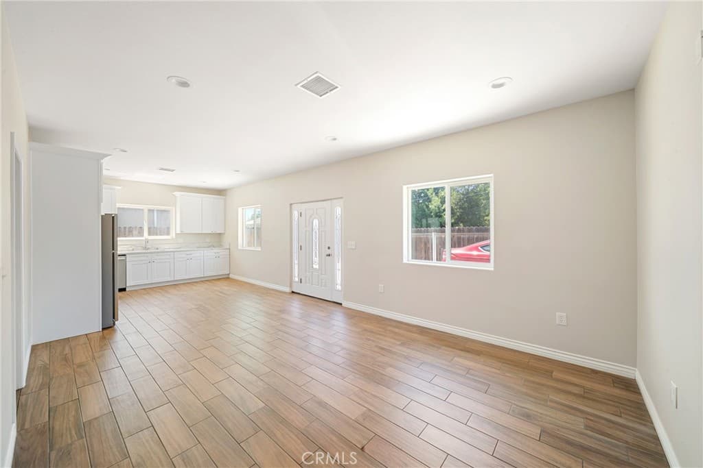 Home at 1421 Bonita, La Verne — photo 12 of 12
