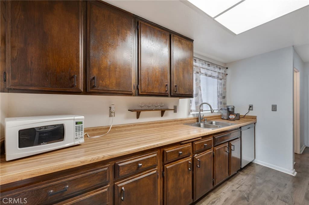 Townhouse at 2389 S Reservoir, Pomona — photo 8 of 12