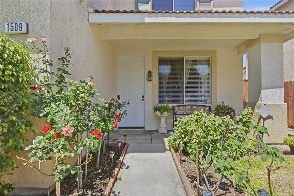Home at 1509 Evans Avenue, Pomona — photo 2 of 12