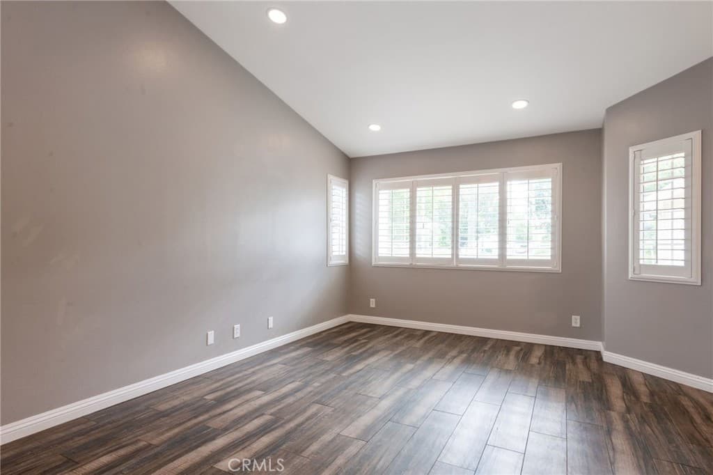 Condo at 895 Arbor Circle, La Verne — photo 4 of 12