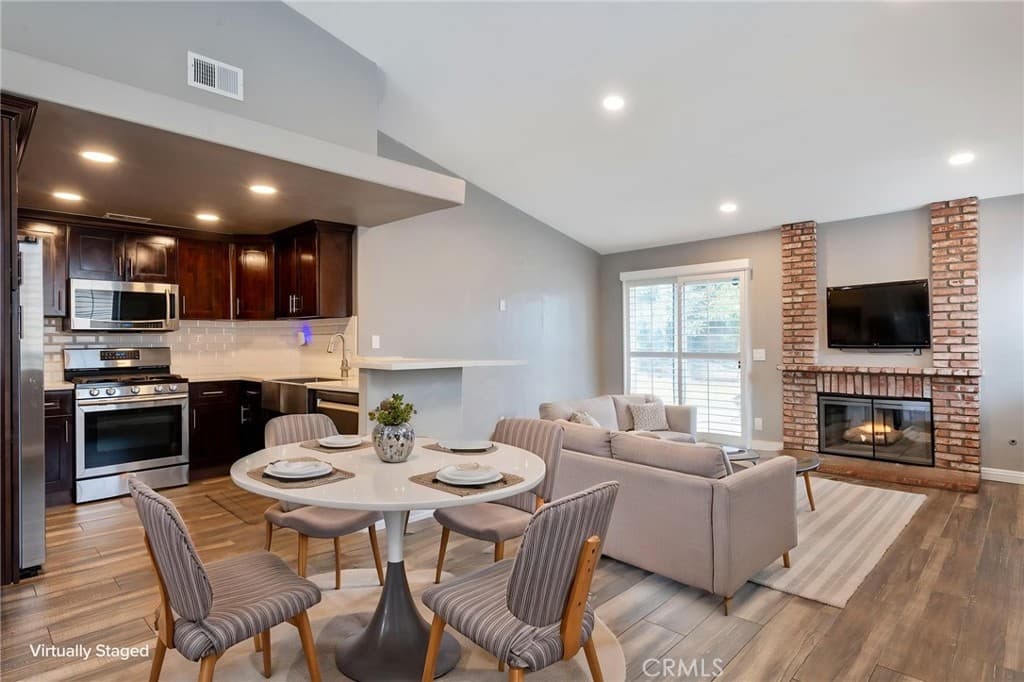 Condo at 895 Arbor Circle, La Verne — photo 6 of 12