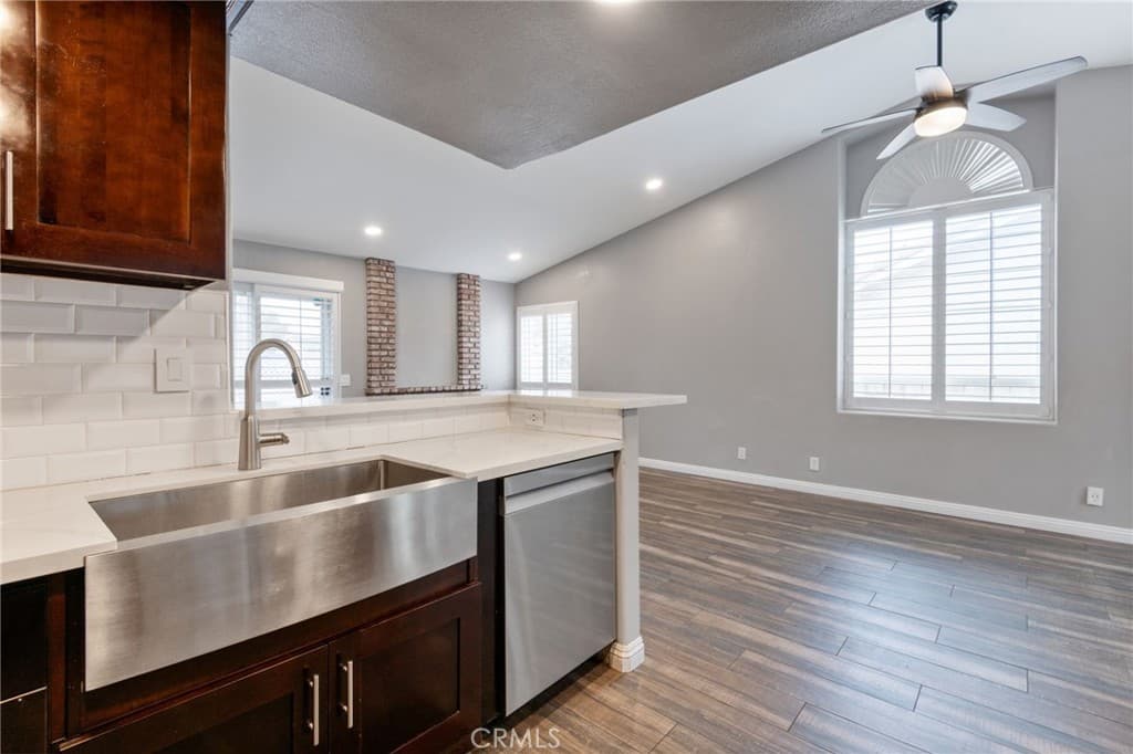Condo at 895 Arbor Circle, La Verne — photo 10 of 12