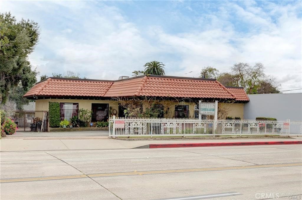Commercial at 340 W Foothill, Monrovia — photo 1 of 12