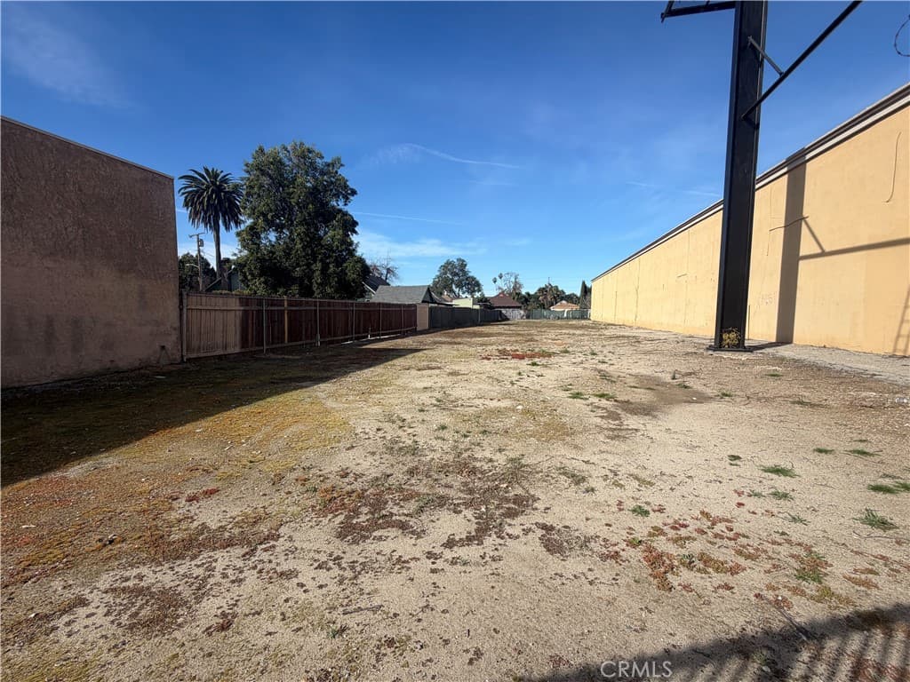 Home at 949 Garey Ave, Pomona — photo 3 of 4