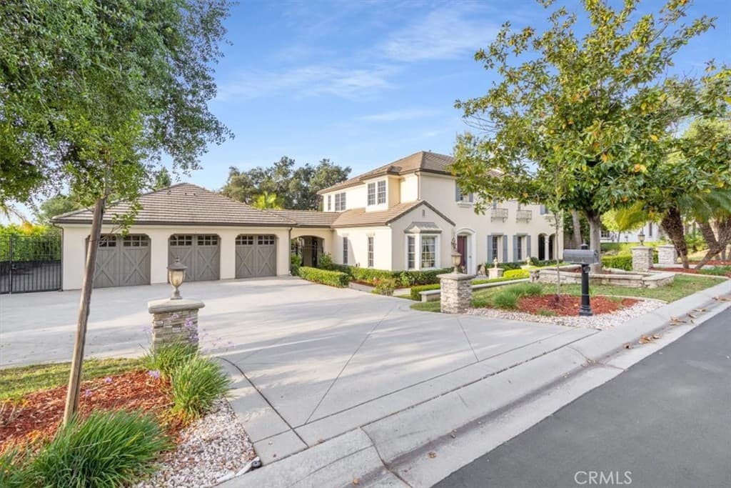 Home at 729 Carriage House Dr., Arcadia — photo 5 of 12