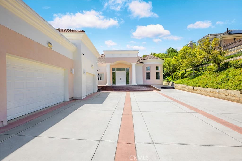 Home at 689 Leyland Drive, Diamond Bar — photo 5 of 12