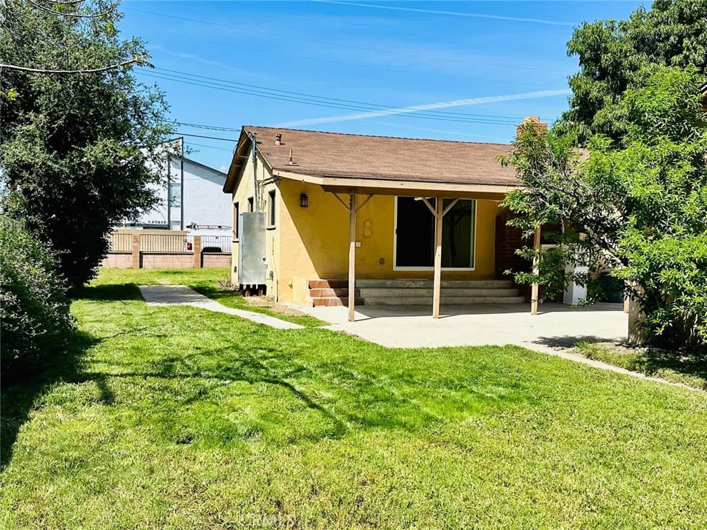 Multi-Family at 1375 /1377 N Sunflower Avenue, Covina — photo 5 of 12