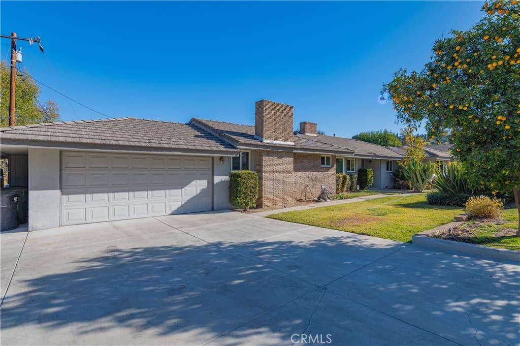 Home at 2847 N Monte Verde, Covina — photo 2 of 12