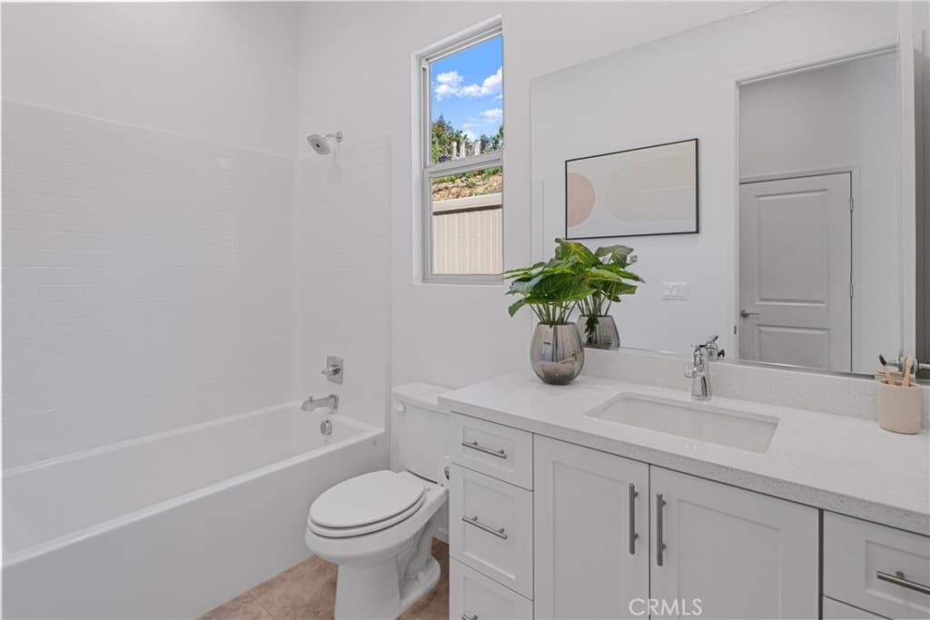 Townhouse at 816 Francesca, Walnut — photo 7 of 12
