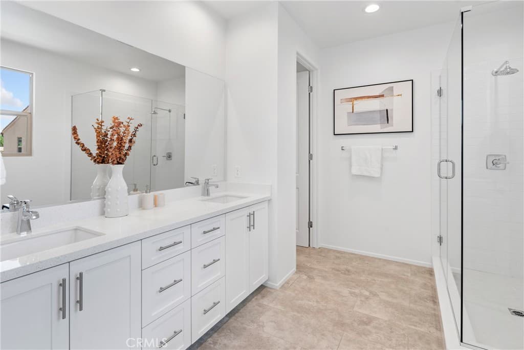 Townhouse at 810 Francesca, Walnut — photo 7 of 9