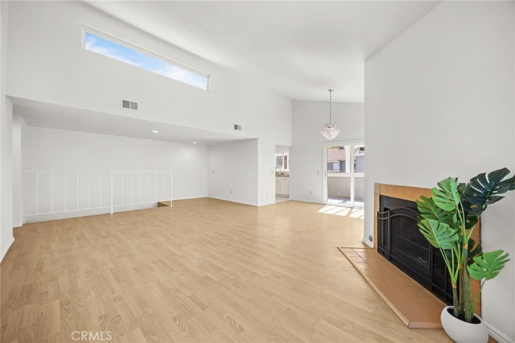Townhouse at 950 Golden Springs Drive F, Diamond Bar — photo 7 of 12