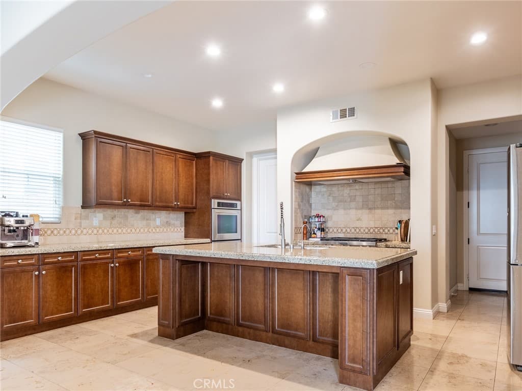Home at 19709 Highland Terrace Dr, Walnut — photo 6 of 12