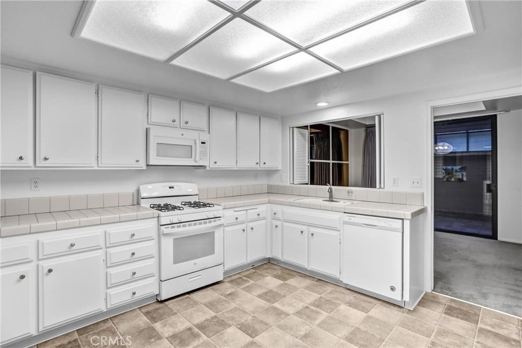 Home at 1762 Del Prado, Pomona — photo 11 of 12