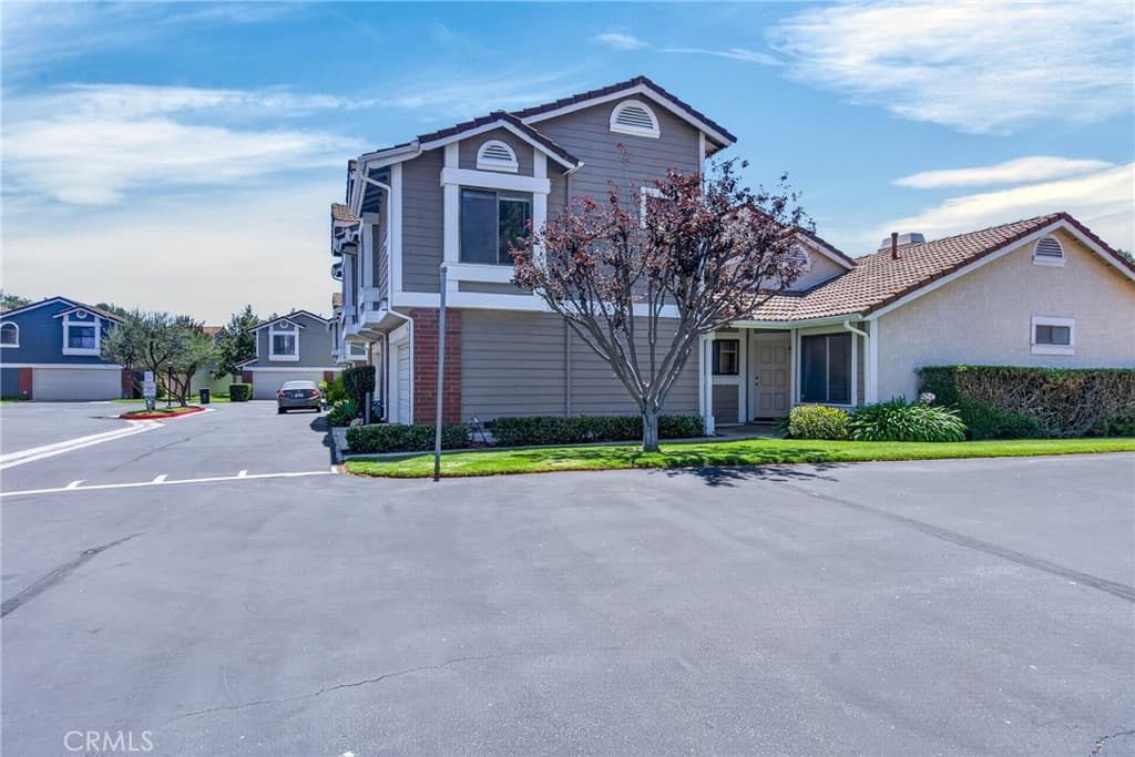 Condo at 2001 Silver Hawk 1, Diamond Bar — photo 3 of 12