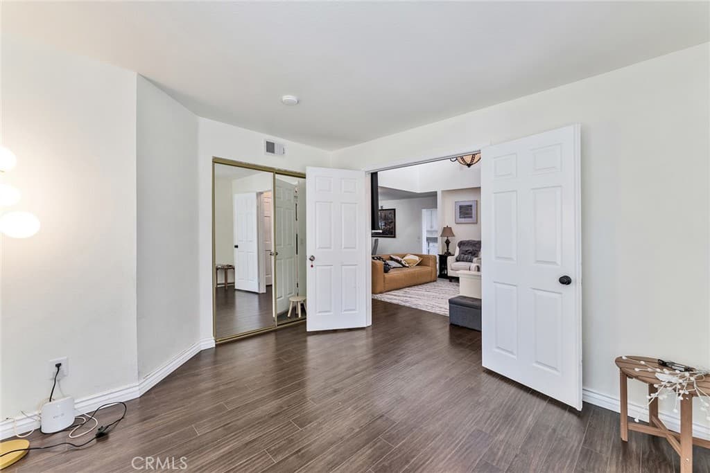 Townhouse at 919 Bidwell, San Dimas — photo 8 of 12