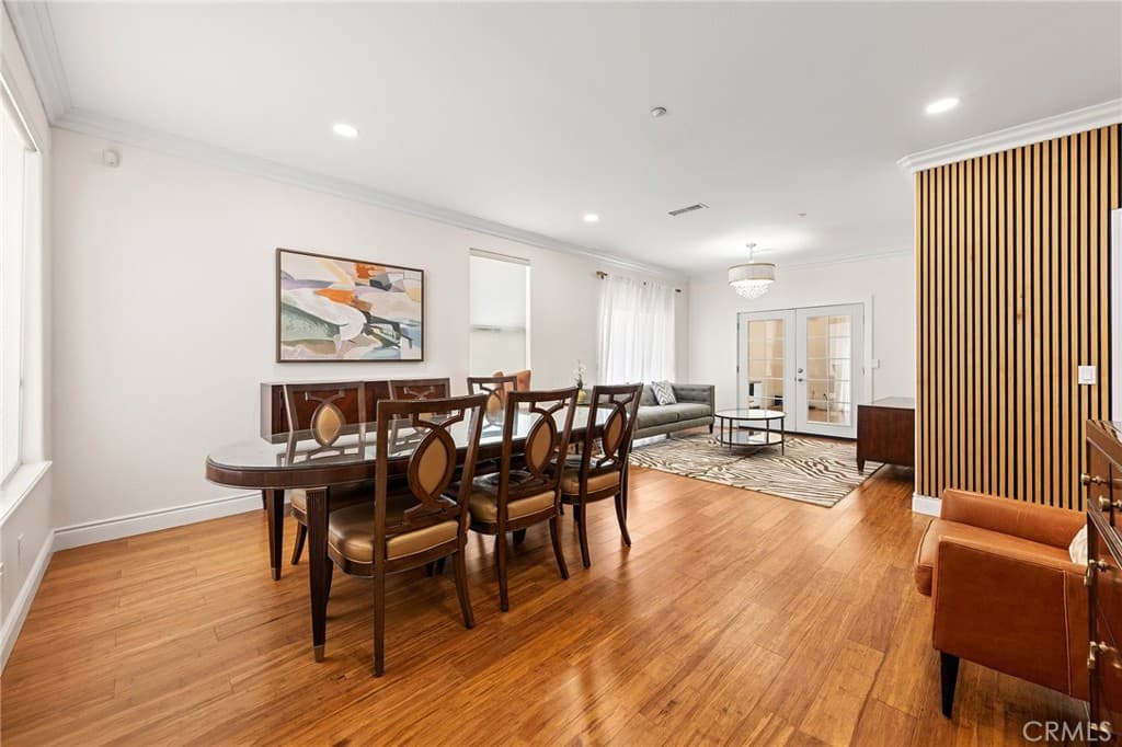 Townhouse at 1116 W Huntington Dr D, Arcadia — photo 3 of 12