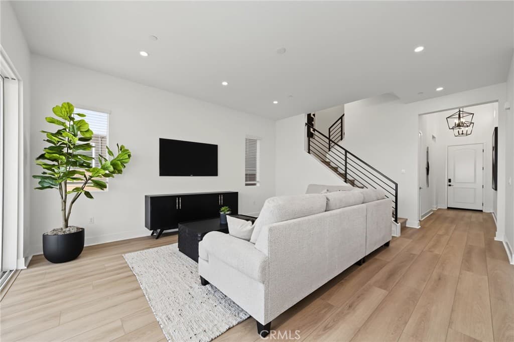 Home at 22058 Manarola Way, Walnut — photo 11 of 12