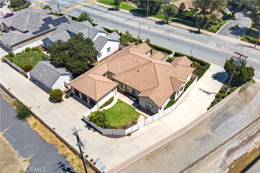 Home at 1469 E Foothill Blvd, Glendora — photo 3 of 12