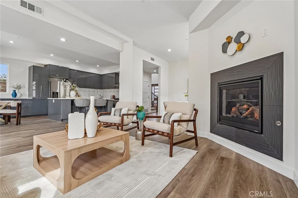 Home at 677 Castlehill, Walnut — photo 10 of 12