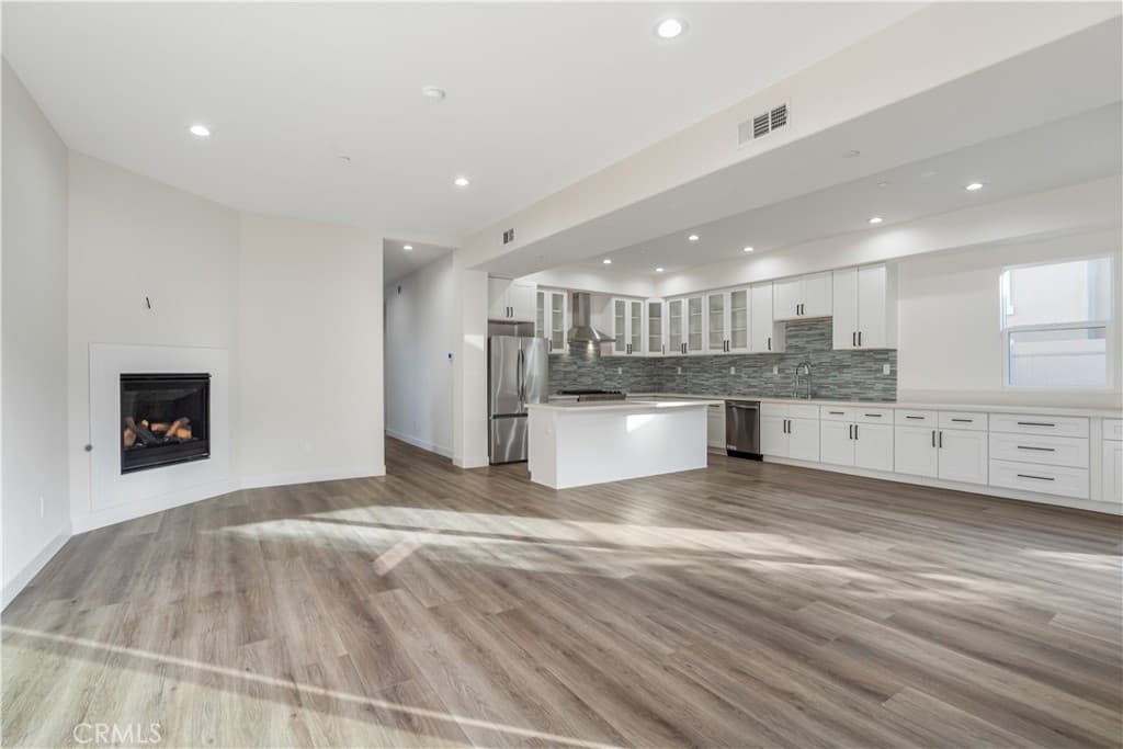 Home at 673 Castlehill, Walnut — photo 11 of 12