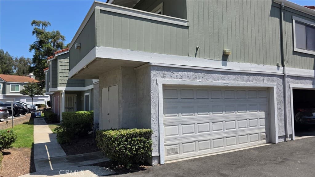 Townhouse at 1020 Golden Springs A, Diamond Bar — photo 4 of 12