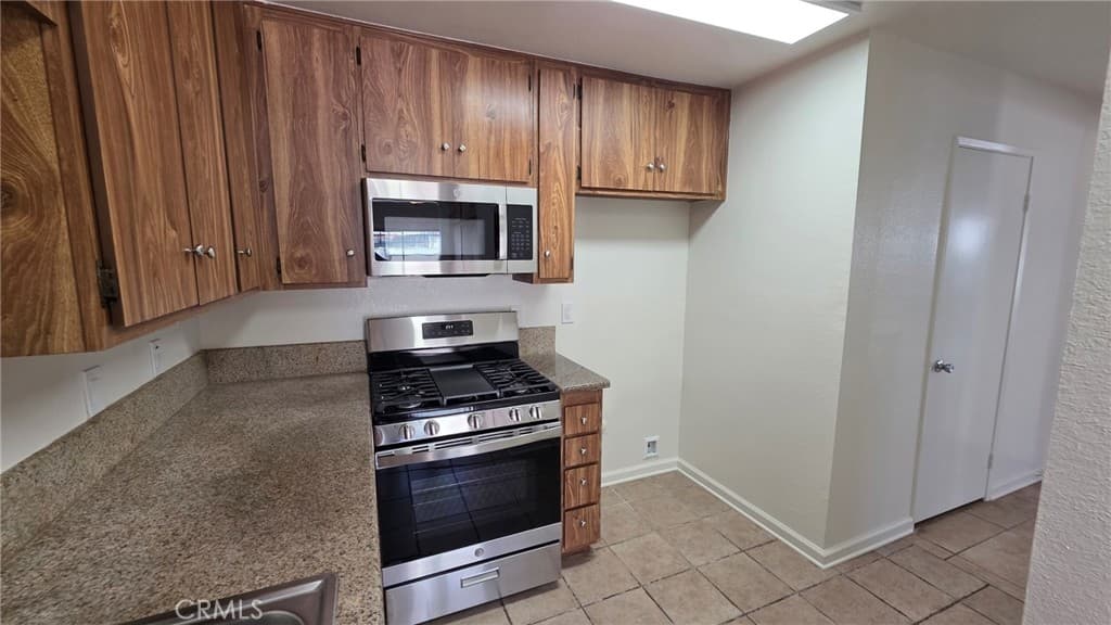Townhouse at 1020 Golden Springs A, Diamond Bar — photo 9 of 12