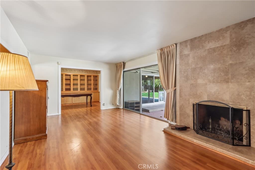 Home at 911 W Lucille Avenue, West Covina — photo 4 of 12